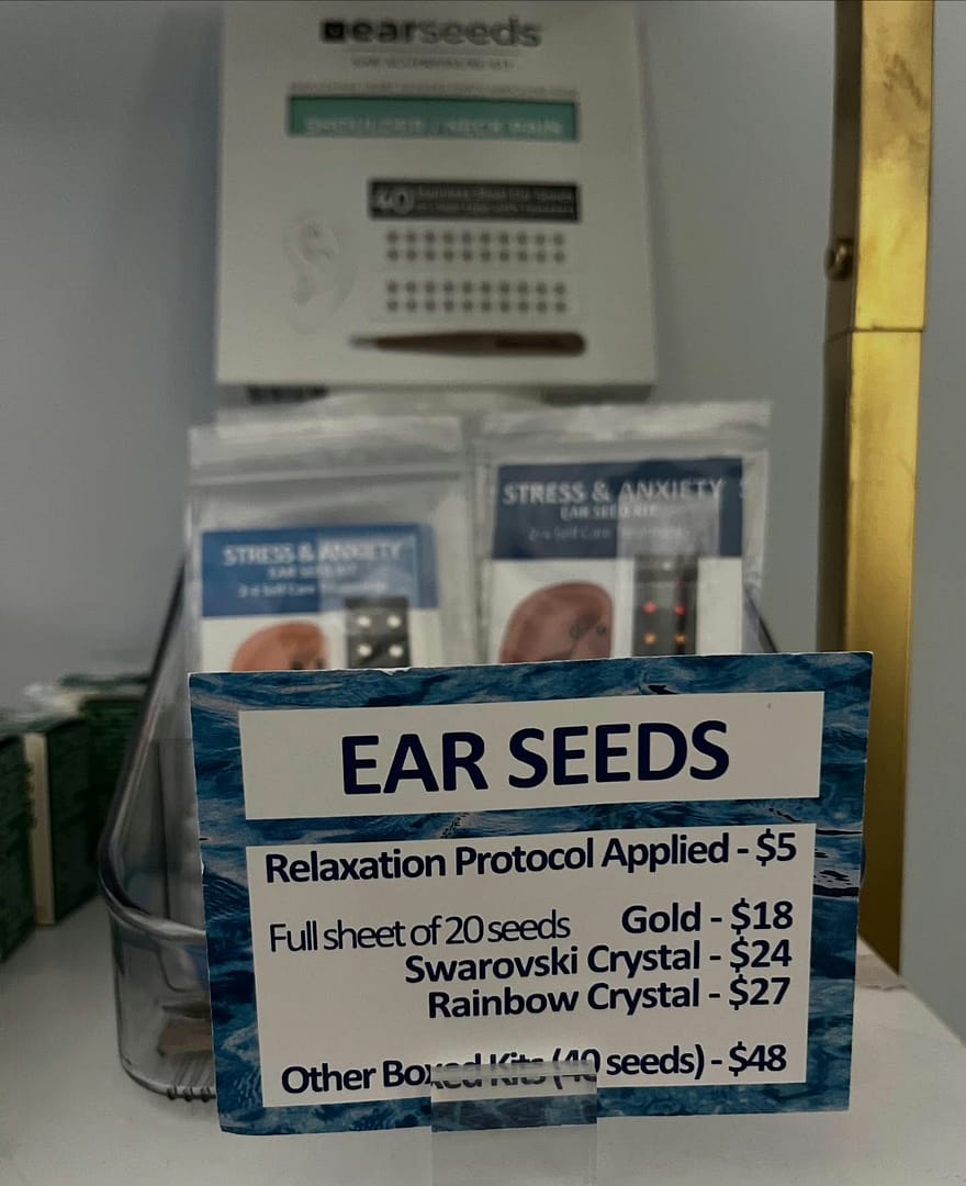 ⭐️ GOLD EAR SEEDS RE-STOCKED! ⭐️ 

Ready to meet your favorite at-home treatment? Pick up some Ear Seeds at your next appointment!