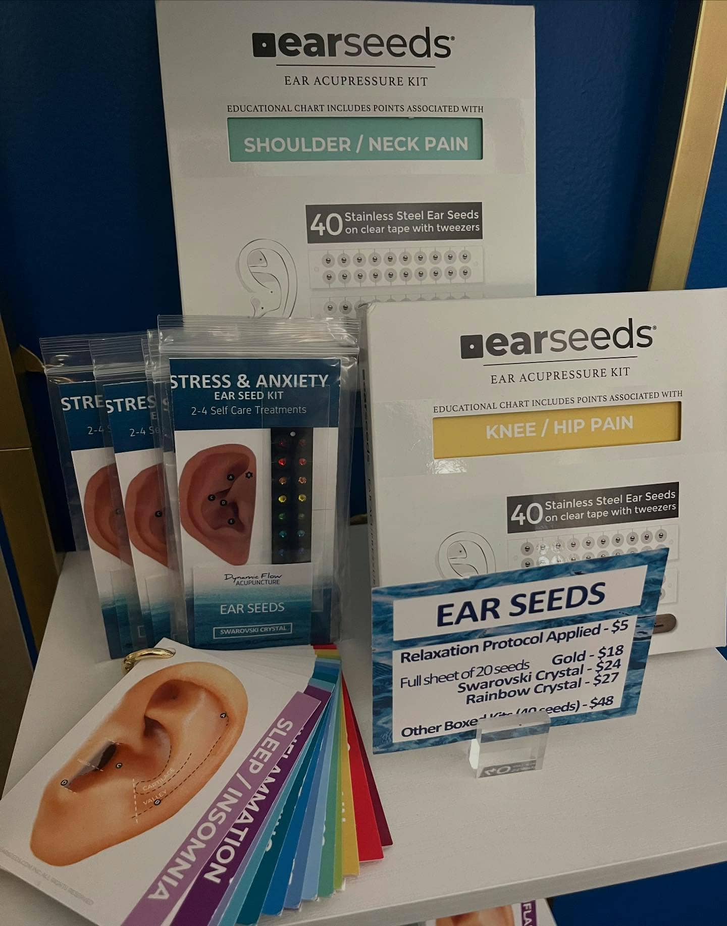 EAR SEEDS ✨
A non-invasive way to prolong the effects of your acupuncture treatments. The best part? You can do it yourself at home AND they come in 24kt gold, stainless steel, or gorgeous Swarovski crystals.
Ask about Ear Seeds at your next appointment!
Ready to try them out? Visit us this fall at @thebeautyboostcolumbus Fall Glam & Glow on September 24th!!
